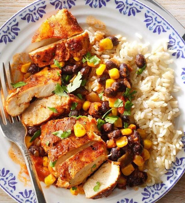 Blackened Chicken with Creamy Corn & Feta — photo 3