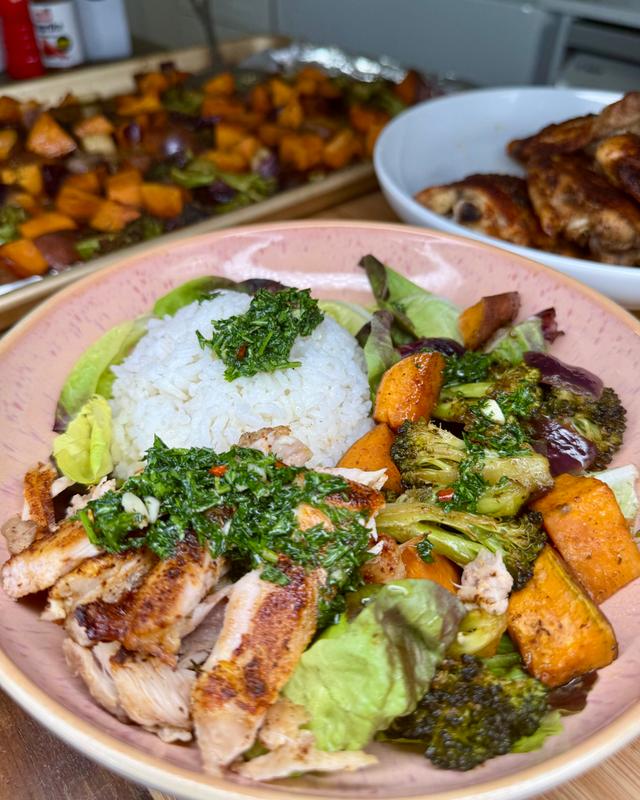 Chicken 🍗 with Rice 🍚 & Mixed Veggies 🥗