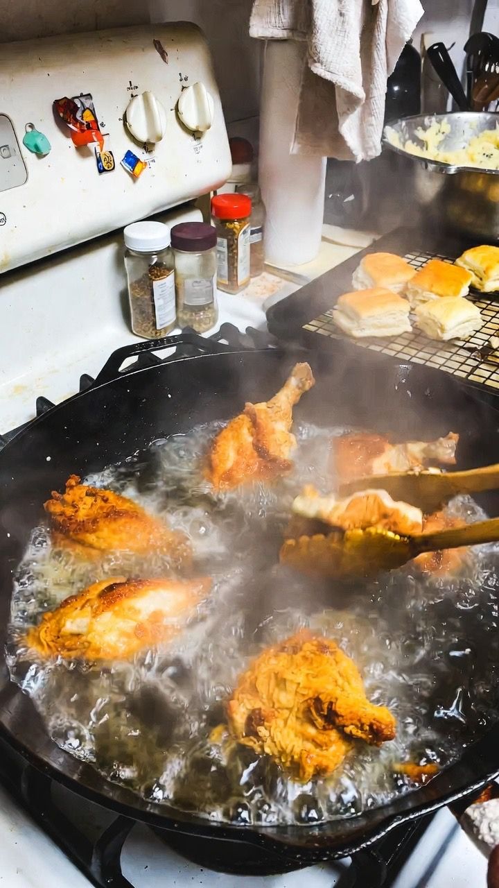 Fried Chicken & Mashed Potatoes Southern Style — 5